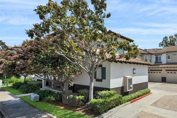$869,000 | 2390 Sunningdale Drive, Tustin, CA 92782