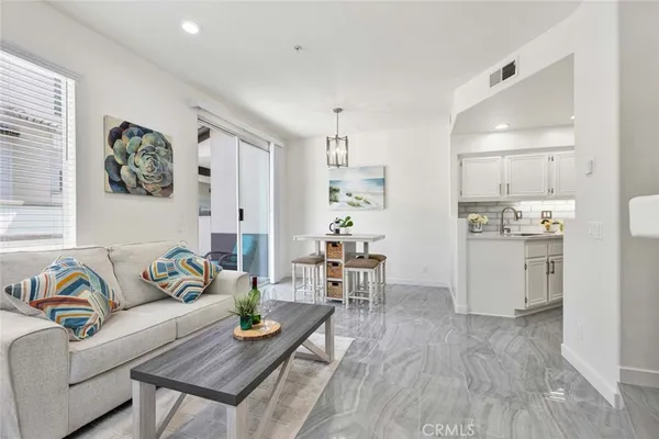 $869,000 | 2390 Sunningdale Drive, Tustin, CA 92782