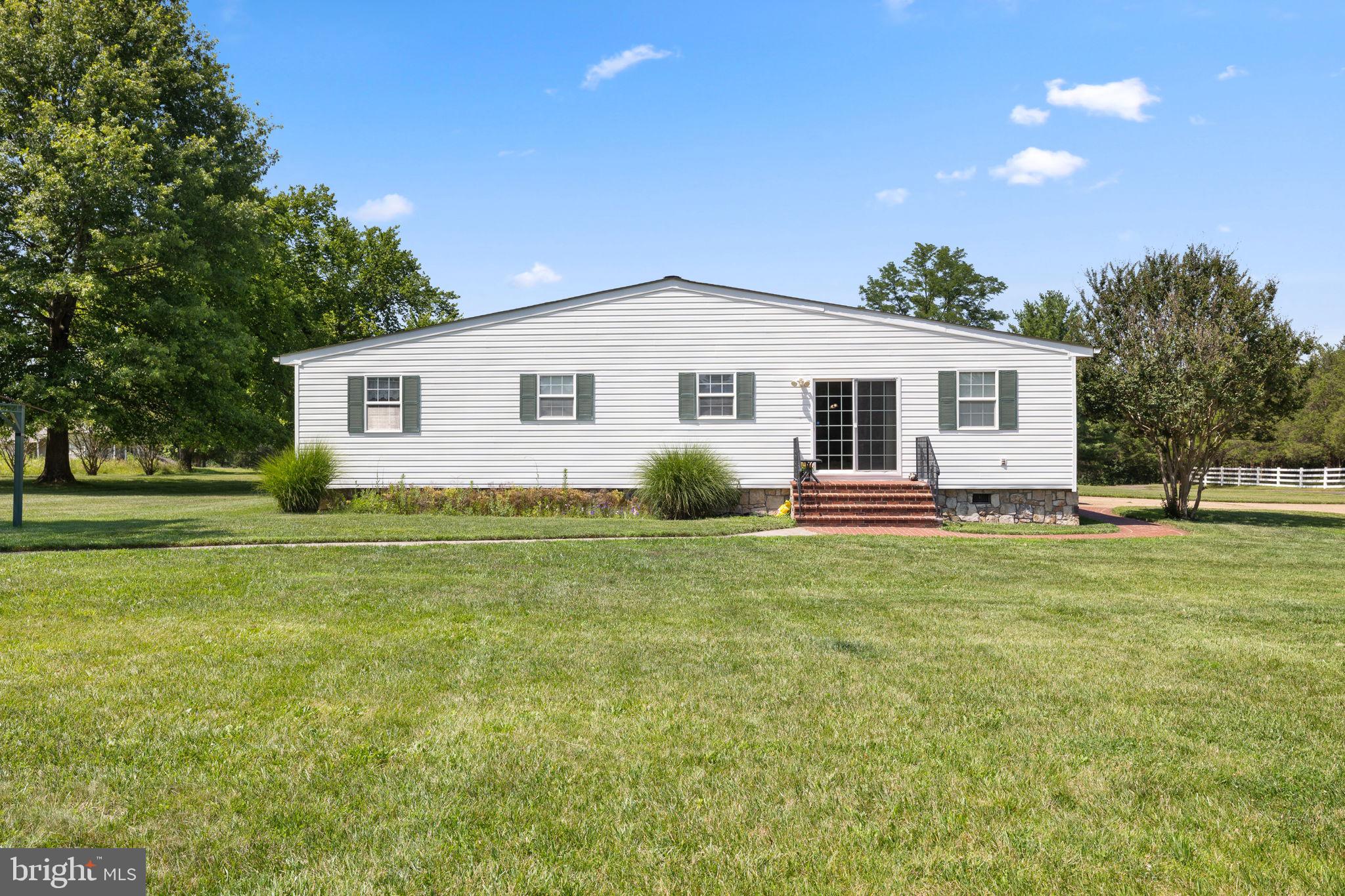14917 Compton Road Centreville, VA 20121 - Photo 47 of 72 Back of Home