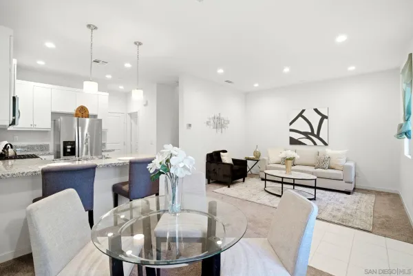 $699,000 | 4129 Sitio Flor, Oceanside, CA 92057