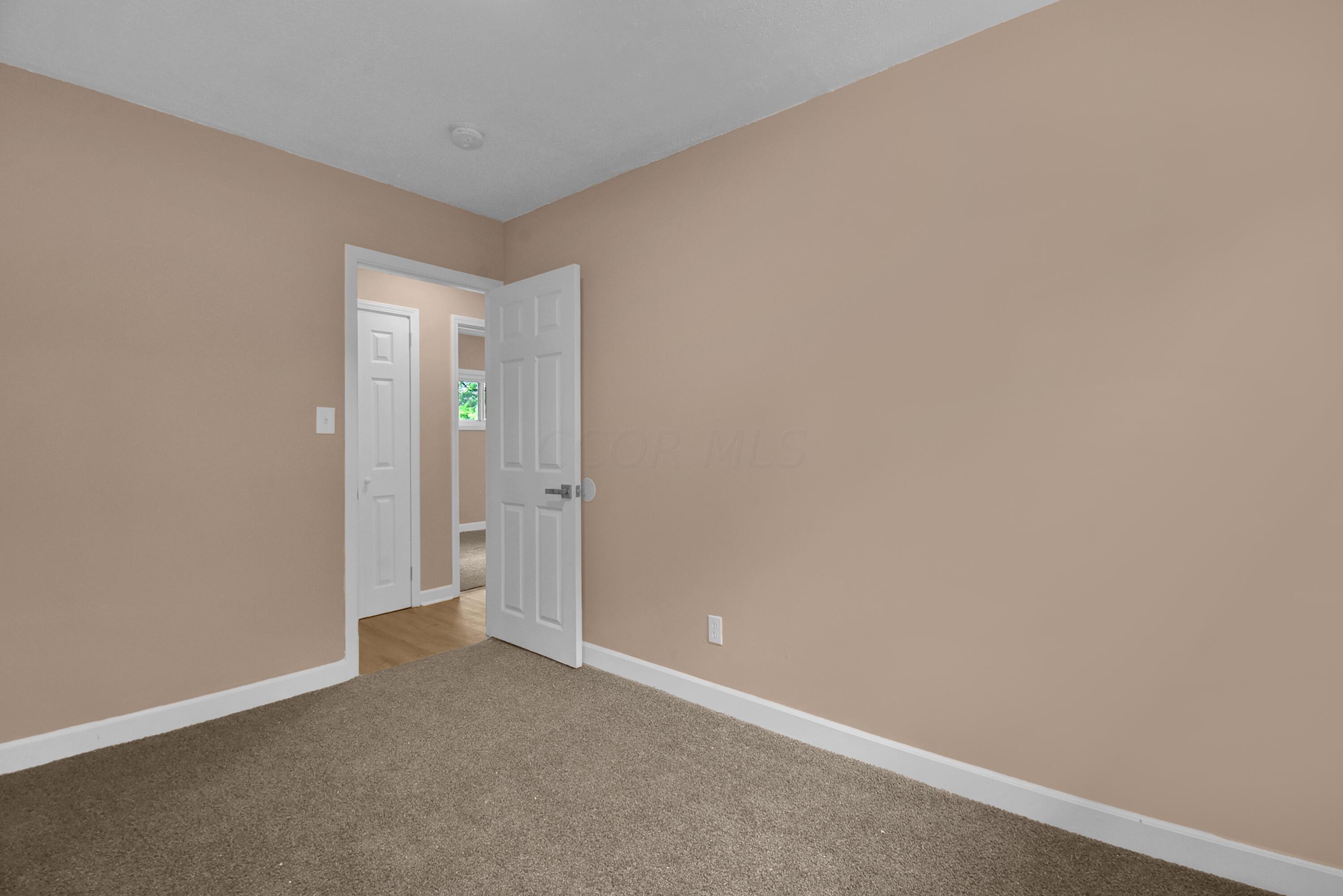 643 Demorest Road Columbus, OH 43204 - Photo 19 of 38 DSC_3335