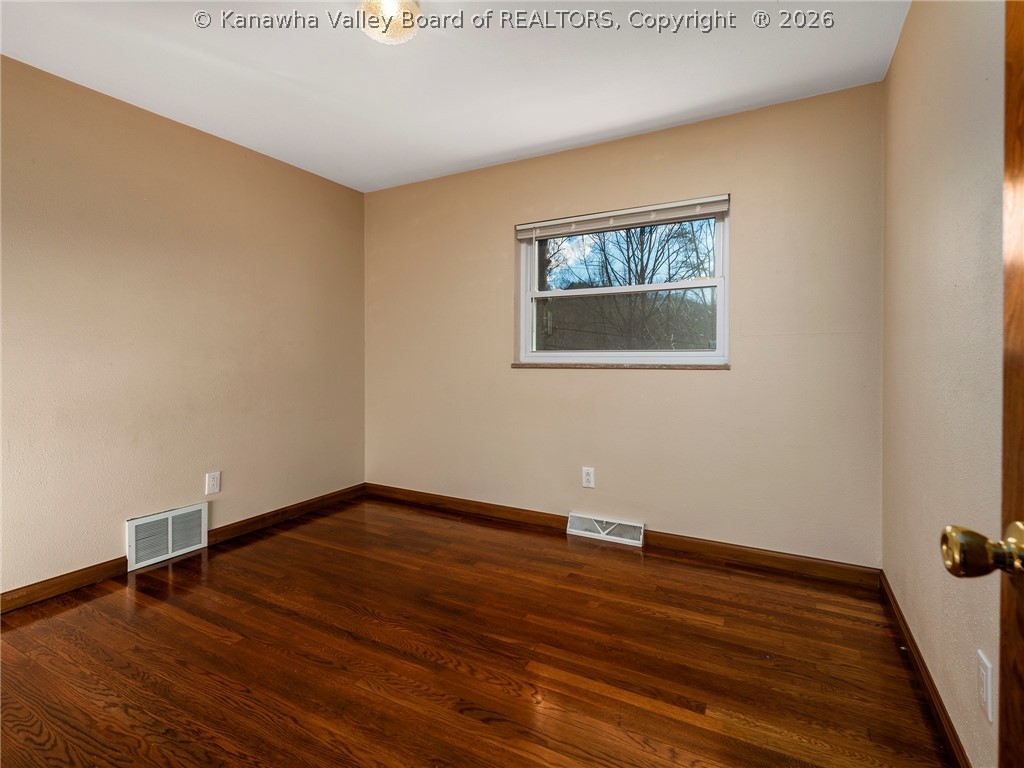 2646 Bills Creek Road Winfield, WV 25213 - Photo 13 of 17 Gallery Image 13