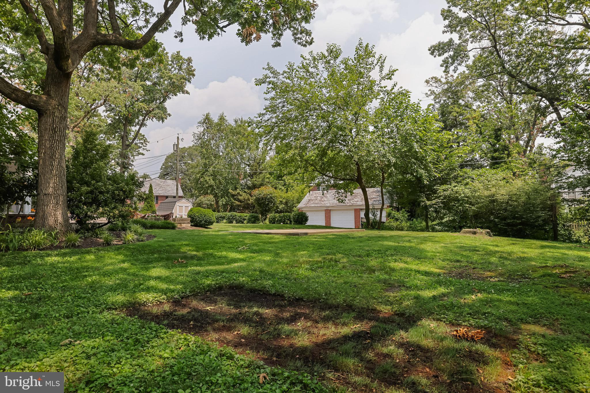 1214 Southview Road Baltimore, MD 21218 - Photo 5 of 17 Surrounded by well maintained homes