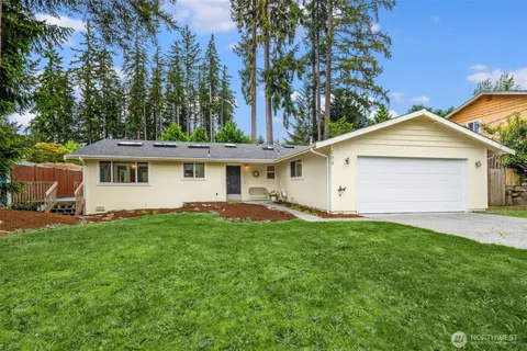 $850,000 | 108 151st Place Southeast, Lynnwood, WA 98087