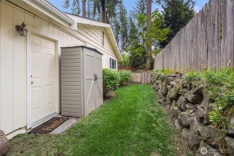 $850,000 | 108 151st Place Southeast, Lynnwood, WA 98087