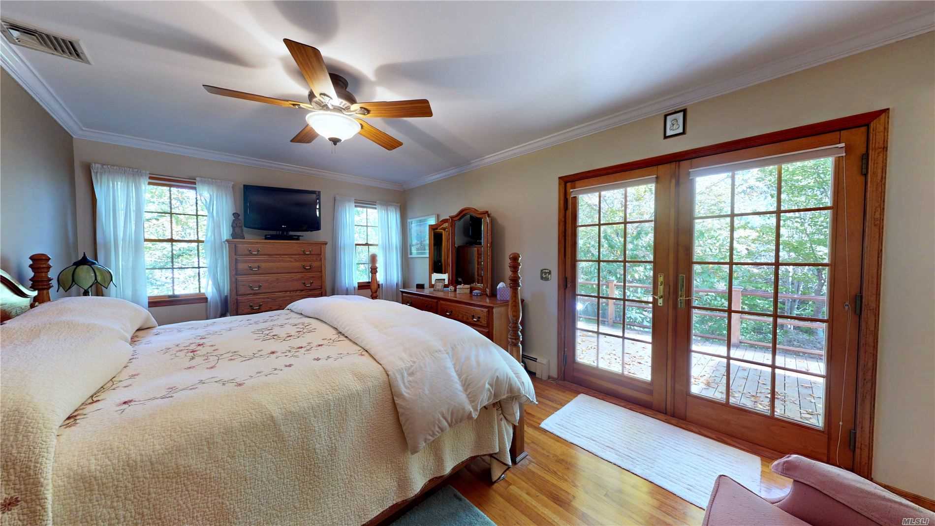 15 Miller Place Road Miller Place, NY 11764 - Photo 11 of 19 Gallery Image 11