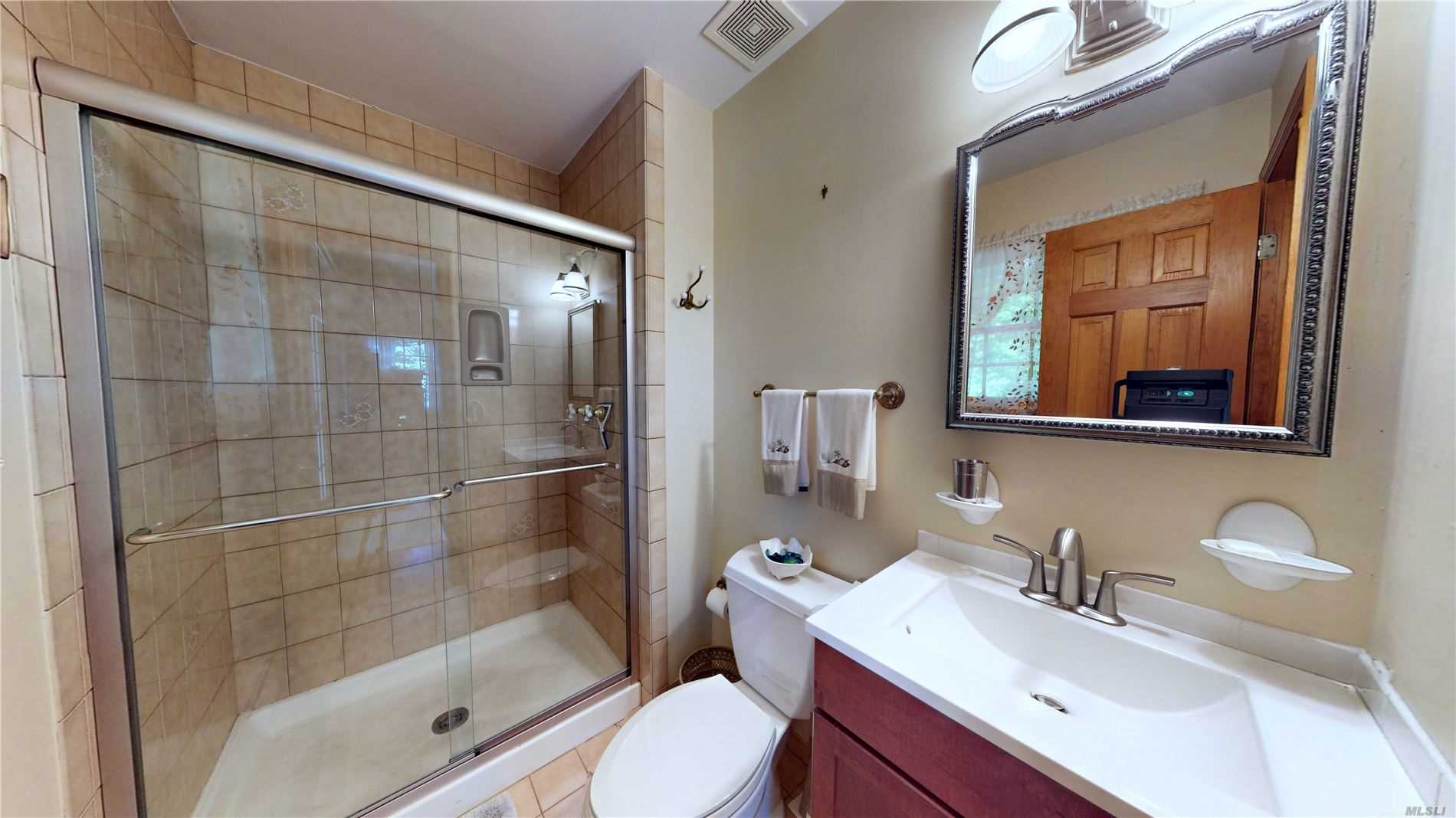 15 Miller Place Road Miller Place, NY 11764 - Photo 14 of 19 Gallery Image 14
