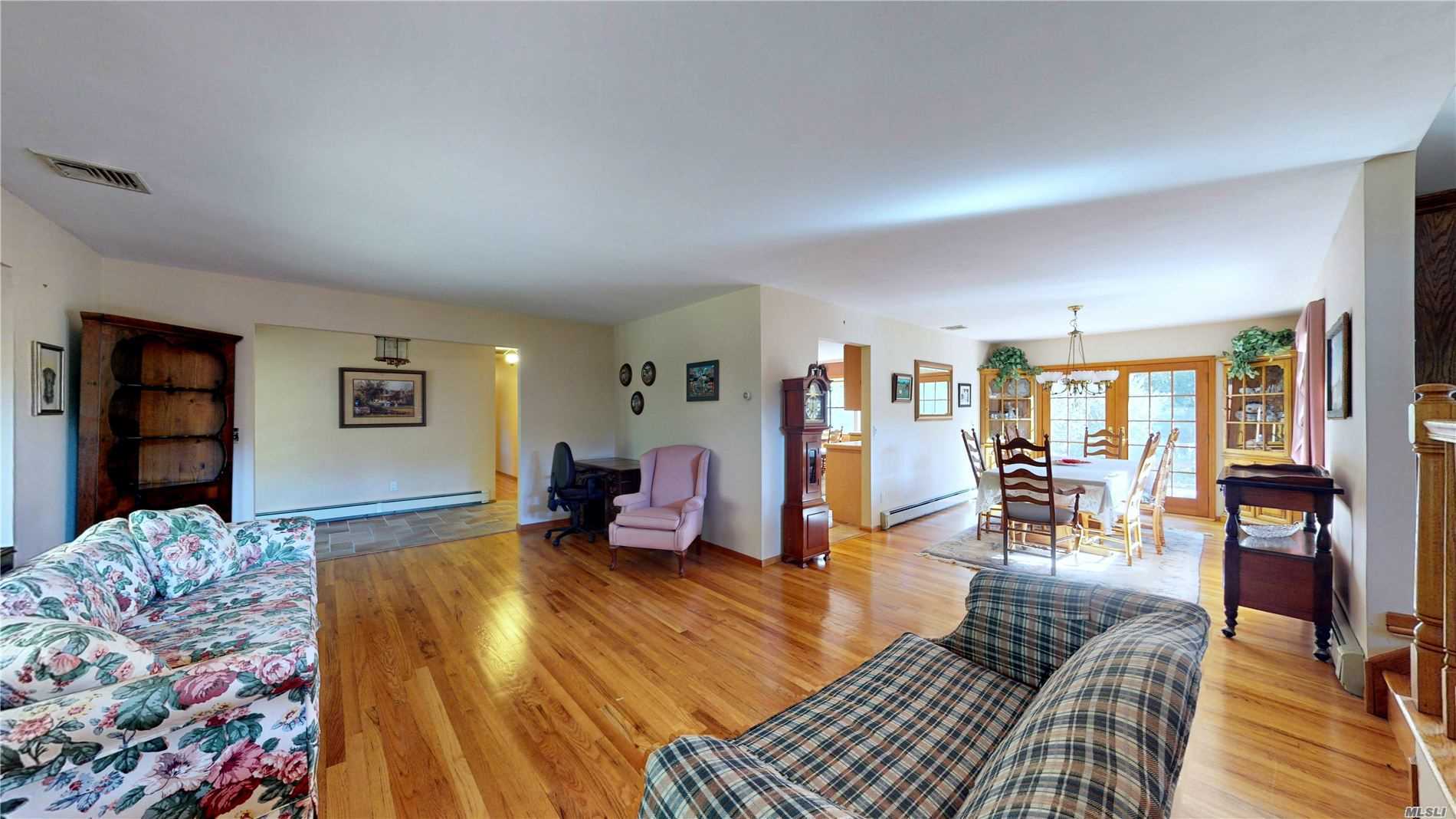 15 Miller Place Road Miller Place, NY 11764 - Photo 6 of 19 Gallery Image 6