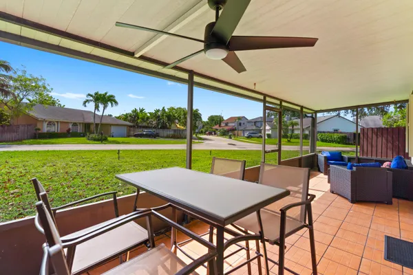 $459,900 | 9909 Southwest 16th Street, Pembroke Pines, FL 33025