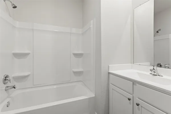 $2,370 | 2514 Green Jasper Drive, Iowa Colony, TX 77583