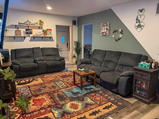 $149,900 | 755 Sprunger Street, Berne, IN 46711