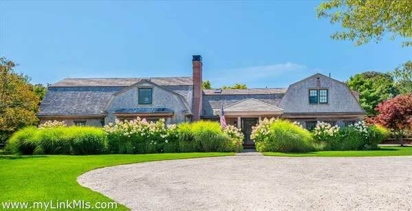 $8,995,000 | 4 Millbrook Road, Nantucket, MA 02554