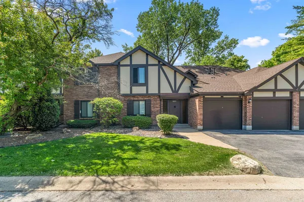 $242,500 | 8245 Poplar Lane, Unit 5B, Palos Hills, IL 60465
