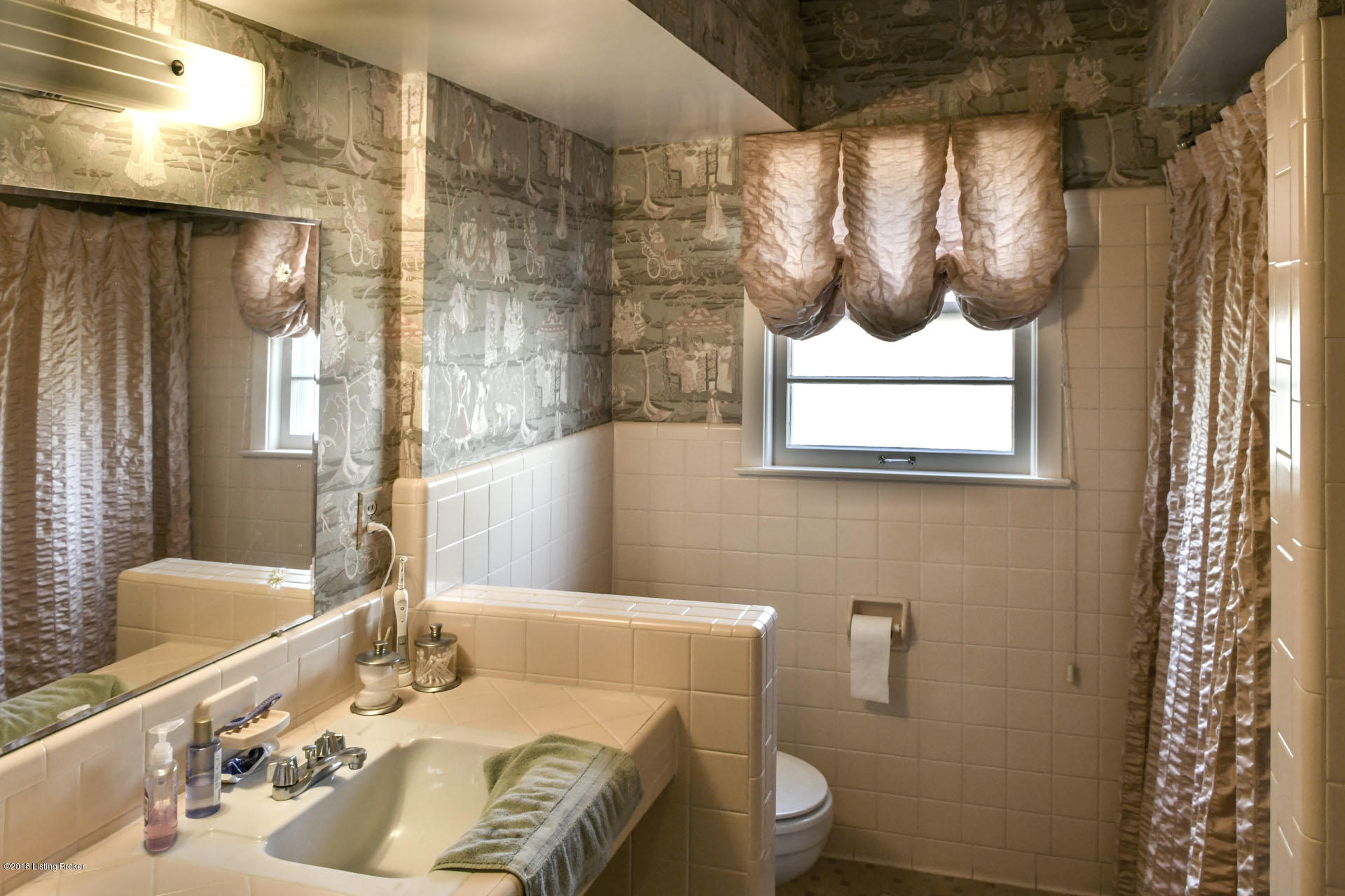 715 Wicklow Road Louisville, KY 40207 - Photo 35 of 44 Wicklow_0047