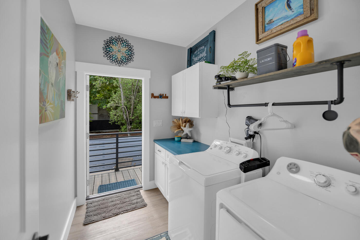 251 Cuba Road Tavernier, FL 33070 - Photo 25 of 37 Laundry