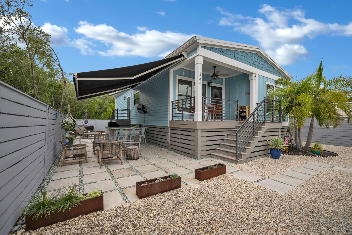 251 Cuba Road Tavernier, FL 33070 - Photo 27 of 37 Side