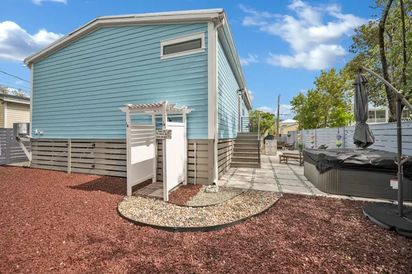 $734,900 | 251 Cuba Road, Tavernier, FL 33070