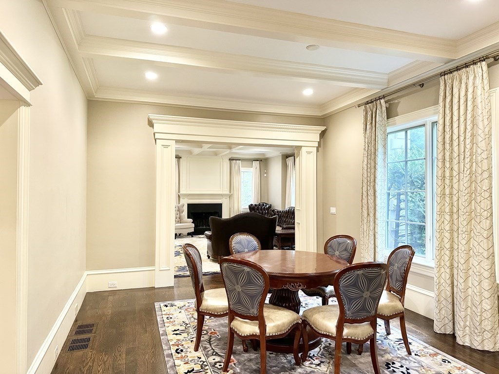 458 Heath Street Brookline, MA 02467 - Photo 11 of 41