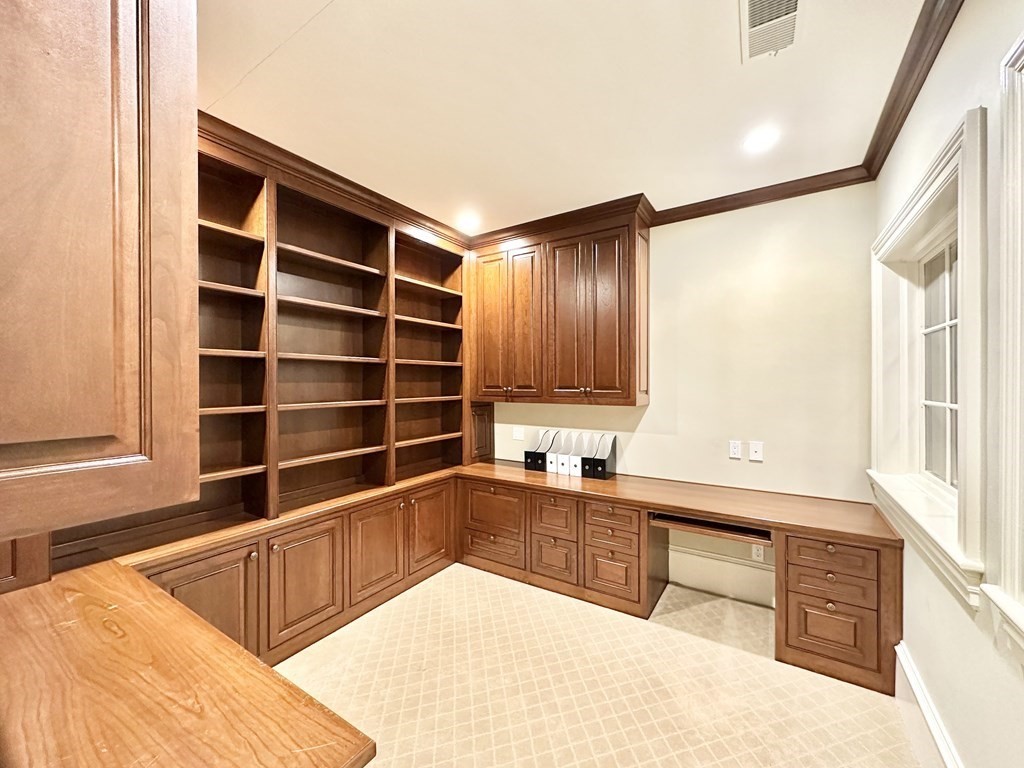 458 Heath Street Brookline, MA 02467 - Photo 17 of 41