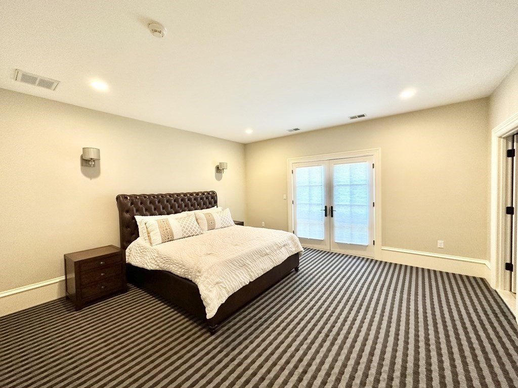 458 Heath Street Brookline, MA 02467 - Photo 25 of 41