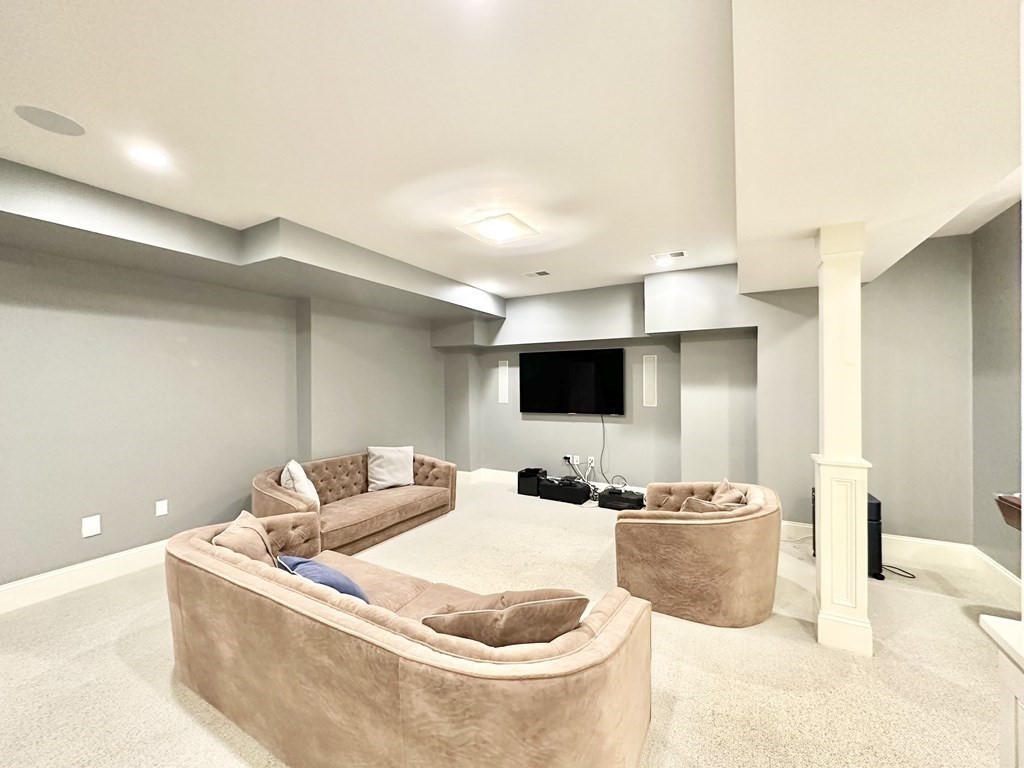 458 Heath Street Brookline, MA 02467 - Photo 34 of 41