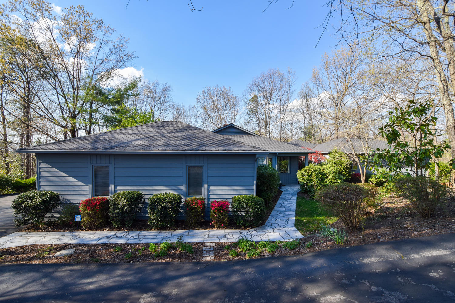 5350 Silver Fox Road Roanoke, VA 24018 - Photo 1 of 42 1