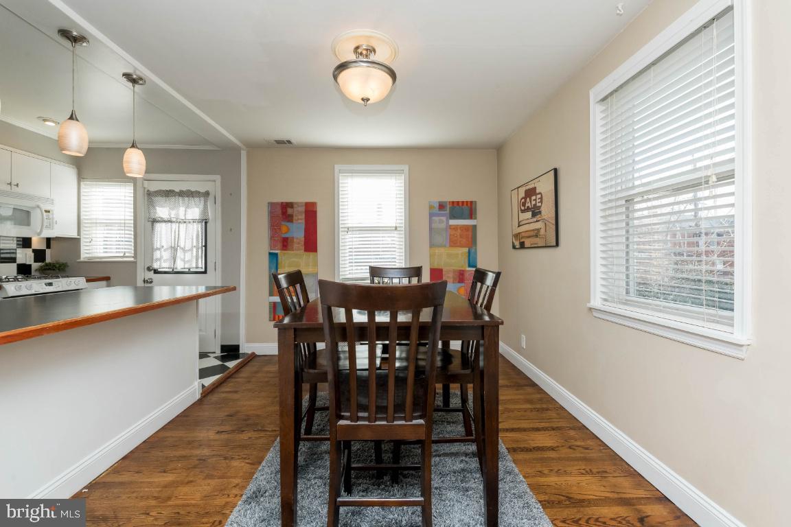 1721 Pin Oak Road Baltimore, MD 21234 - Photo 5 of 33