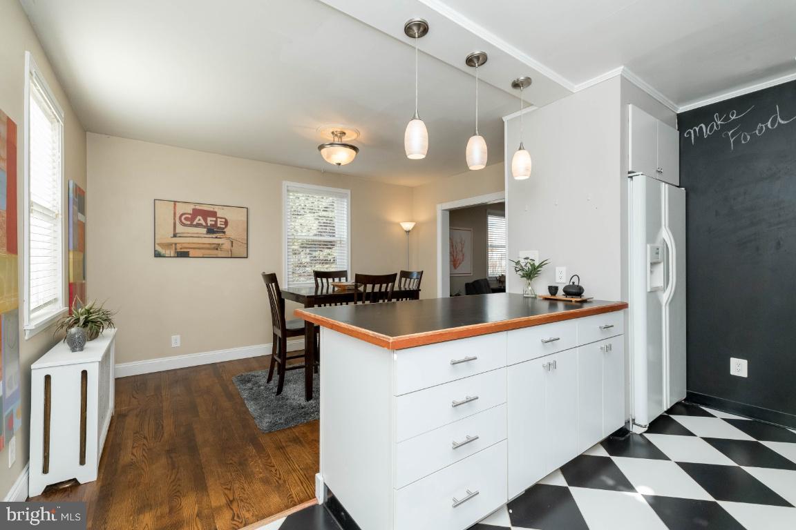 1721 Pin Oak Road Baltimore, MD 21234 - Photo 10 of 33