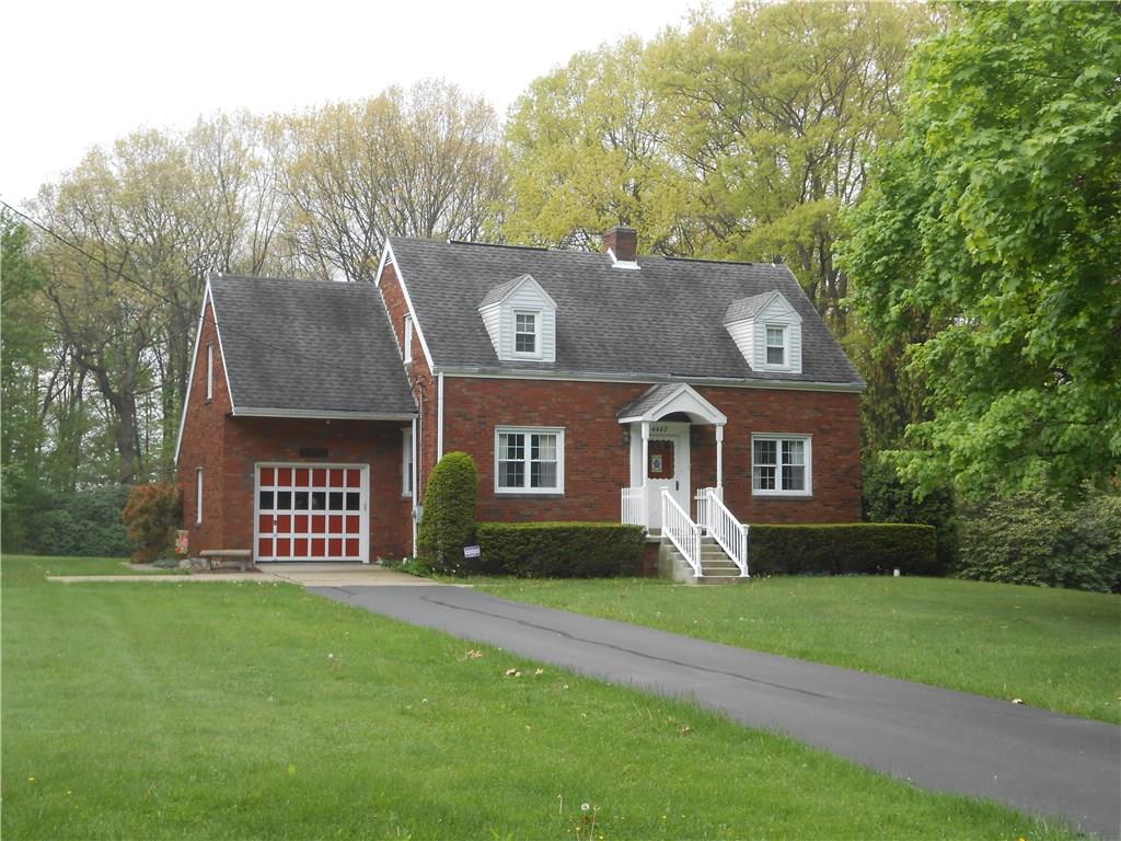 4447 Oakdale Road Butler, PA 16001 - Photo 1 of 24 Graceful, welcoming entry