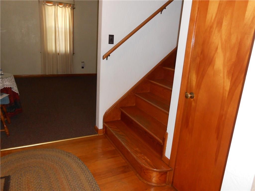4447 Oakdale Road Butler, PA 16001 - Photo 7 of 24 Foyer offers greeting space