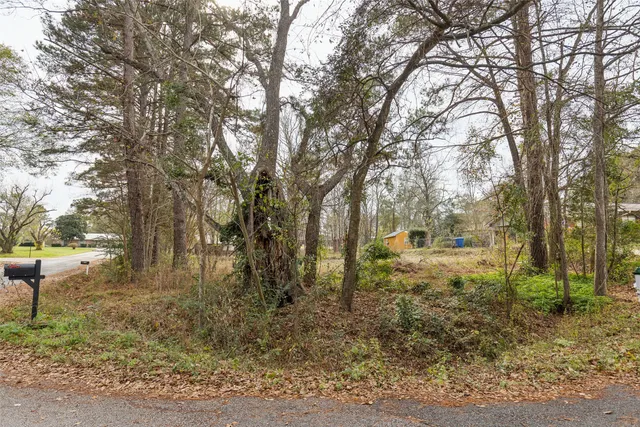 $47,900 | 2206 Easley Circle, Huntsville, TX 77320