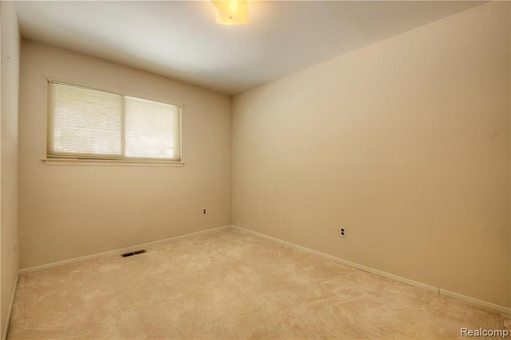 624 Merrimac Road Canton, MI 48188 - Photo 16 of 25