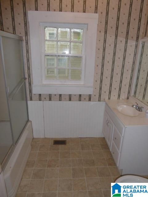 220 Center Street Bessemer, AL 35020 - Photo 5 of 10