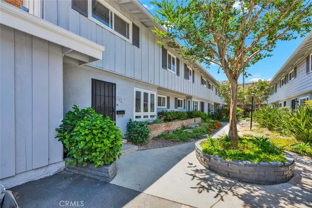$679,999 | 1125 East 1st Street, Tustin, CA 92780