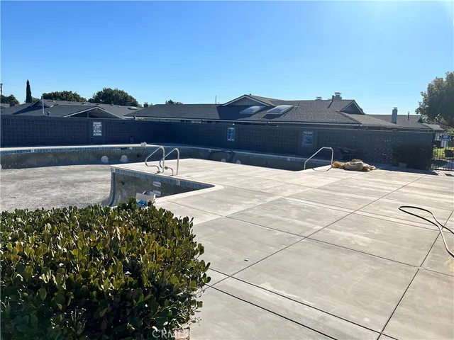 $679,999 | 1125 East 1st Street, Tustin, CA 92780