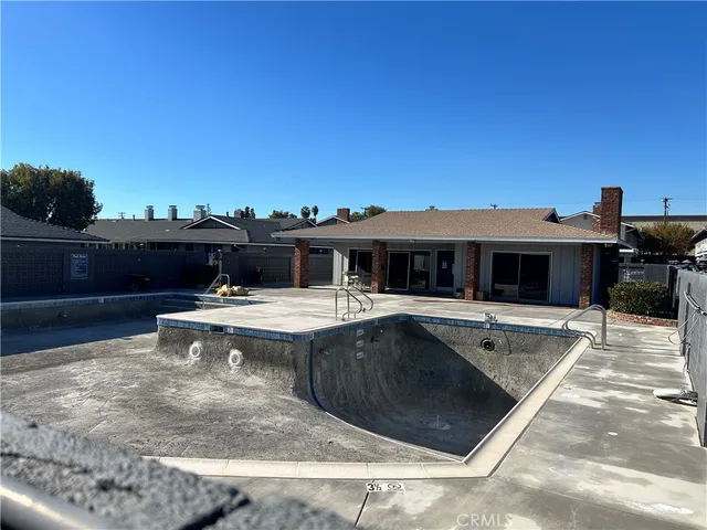 $679,999 | 1125 East 1st Street, Tustin, CA 92780