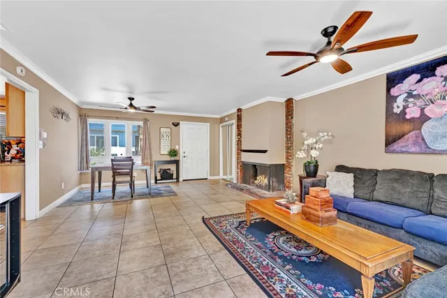 $679,999 | 1125 East 1st Street, Tustin, CA 92780