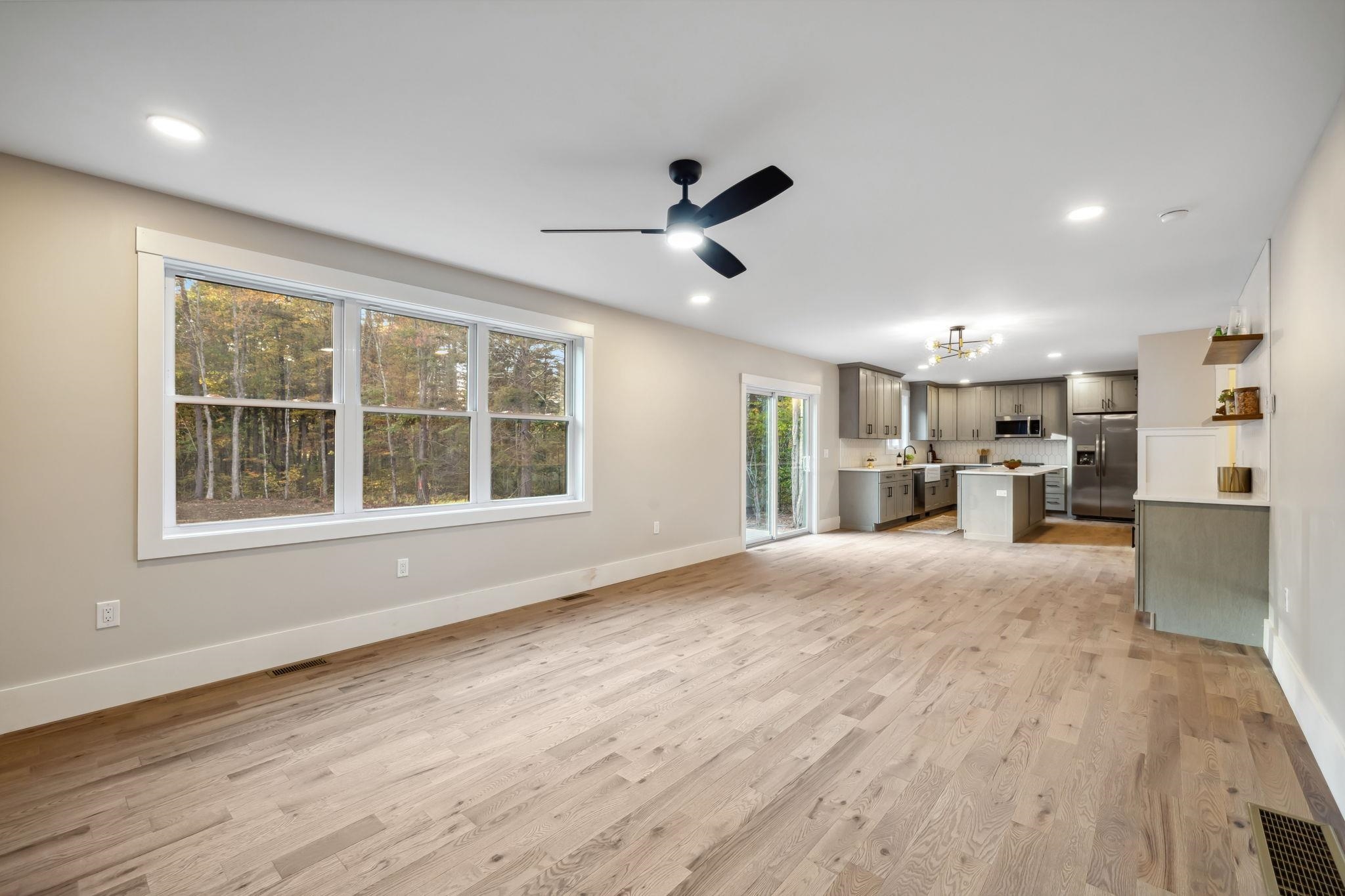 119 Hoit Road Concord, NH 03301 - Photo 6 of 54