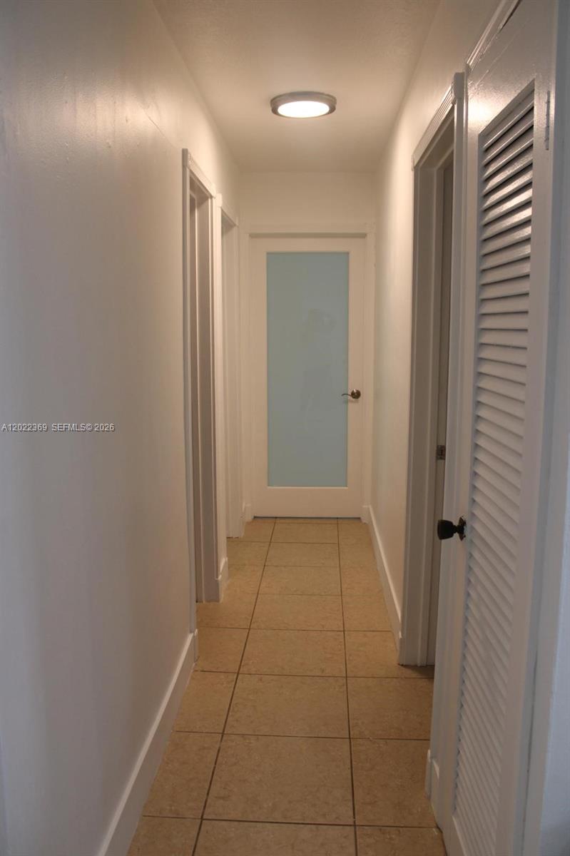 6371 Southwest 109th Court Miami, FL 33173 - Photo 16 of 45 Hallway