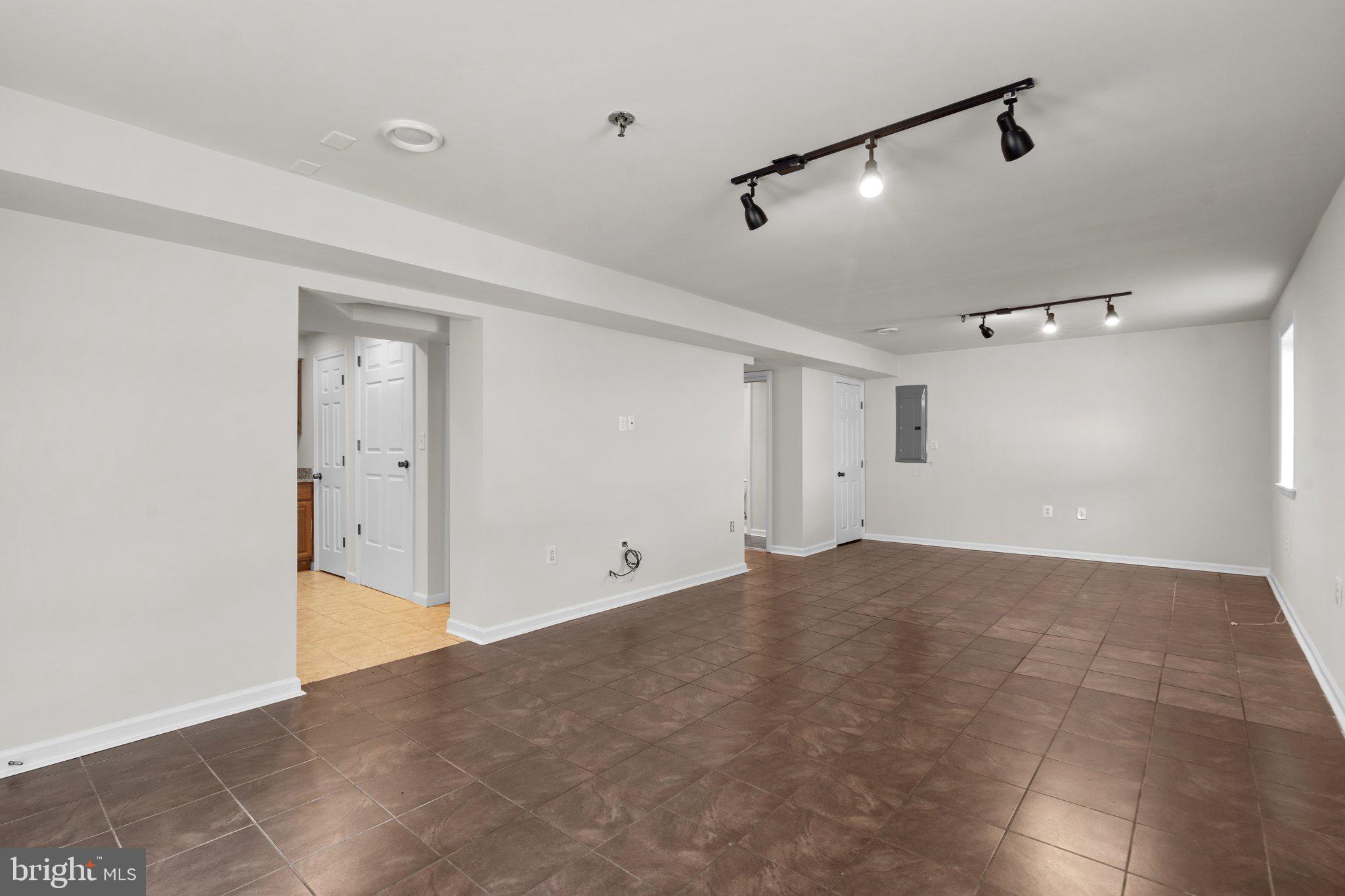 16058 Dorset Road Laurel, MD 20707 - Photo 21 of 32 Gallery Image 21