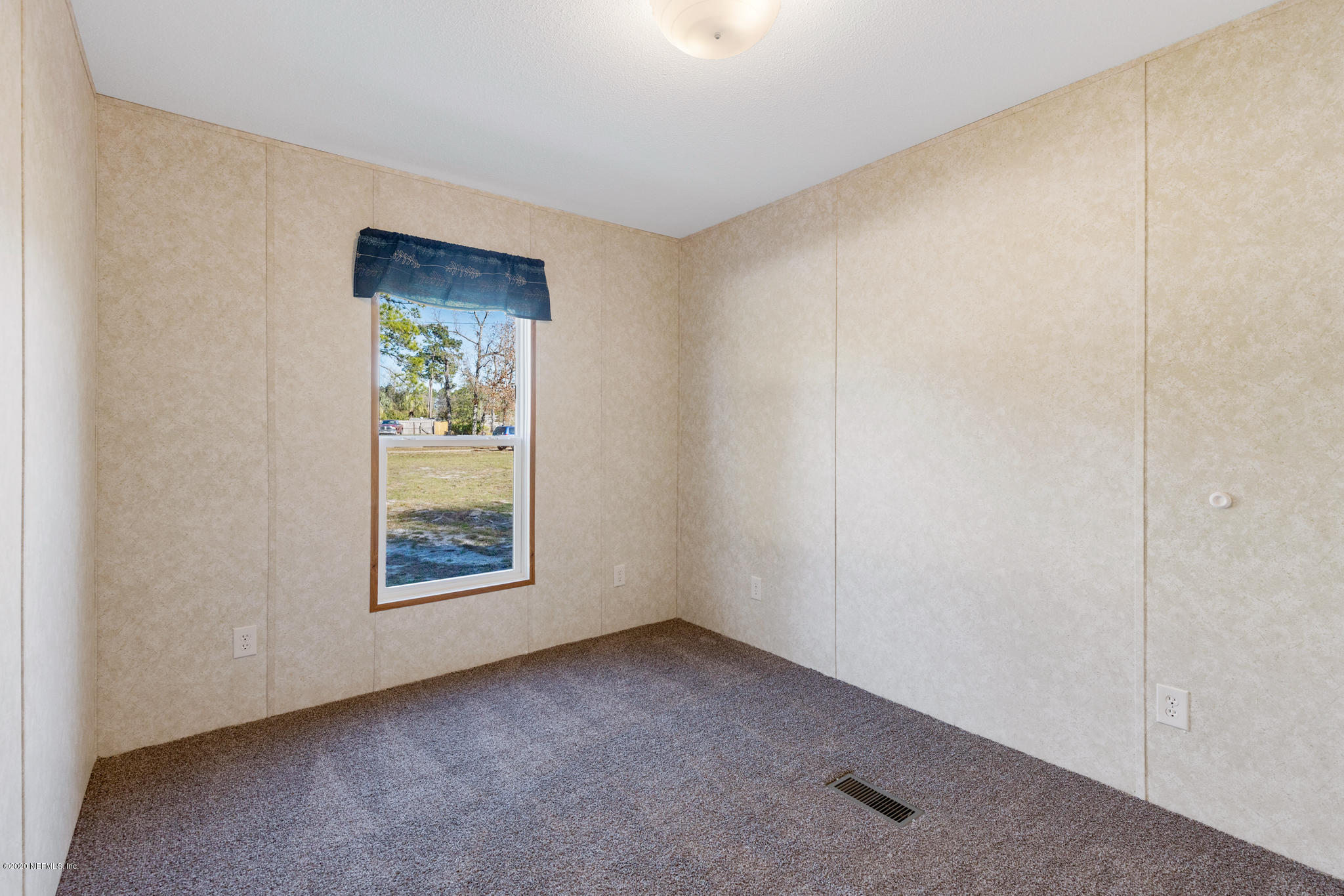 2002 Gentlebreeze Road Middleburg, FL 32068 - Photo 12 of 26 2002_Gentle_Breeze_01082020_012