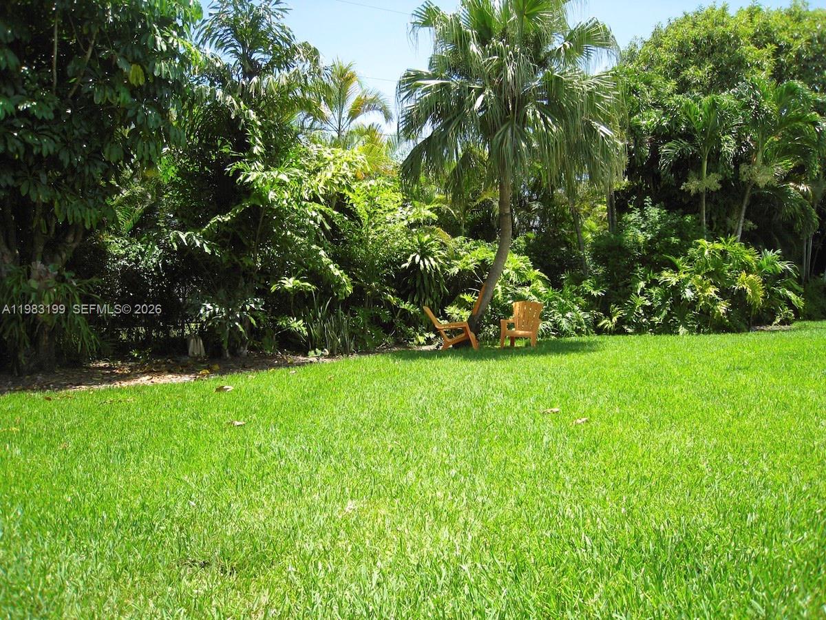 7440 Southwest 126th Street Pinecrest, FL 33156 - Photo 19 of 22 a view of an outdoor space