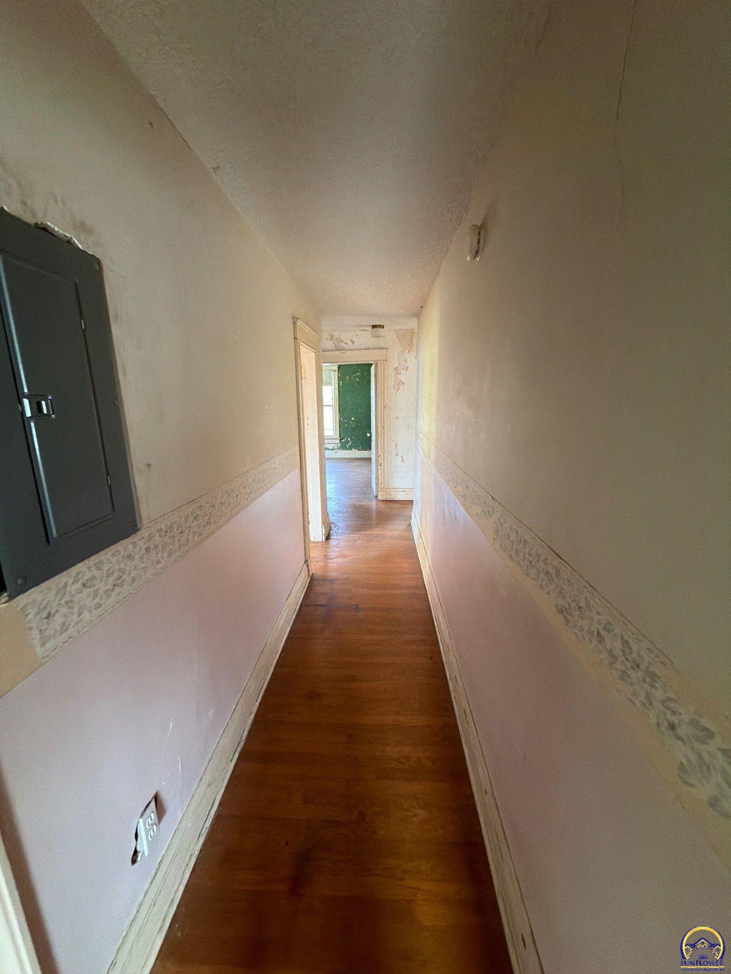 1224 Southwest Taylor Street Topeka, KS 66612 - Photo 26 of 34