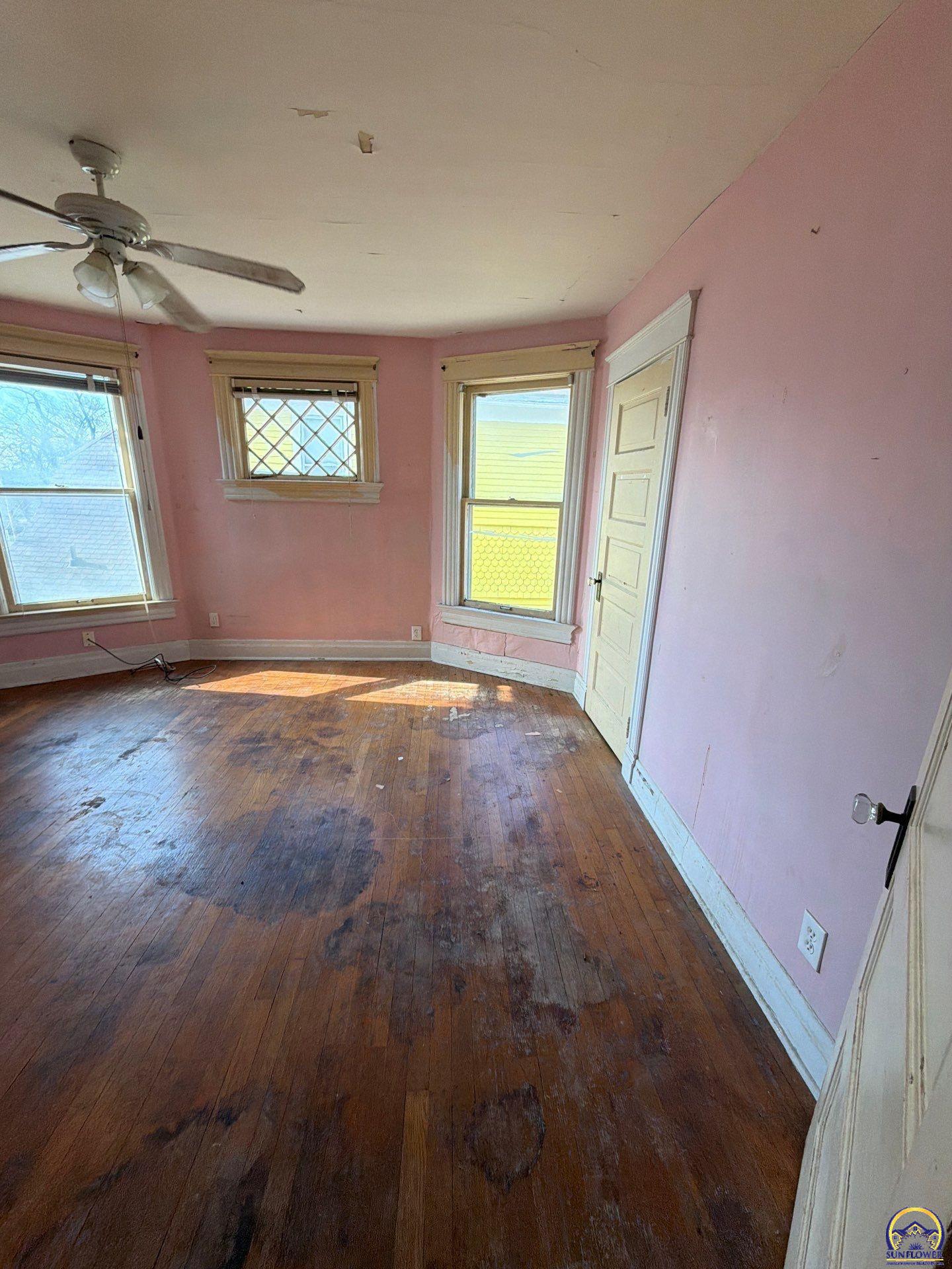 1224 Southwest Taylor Street Topeka, KS 66612 - Photo 27 of 34