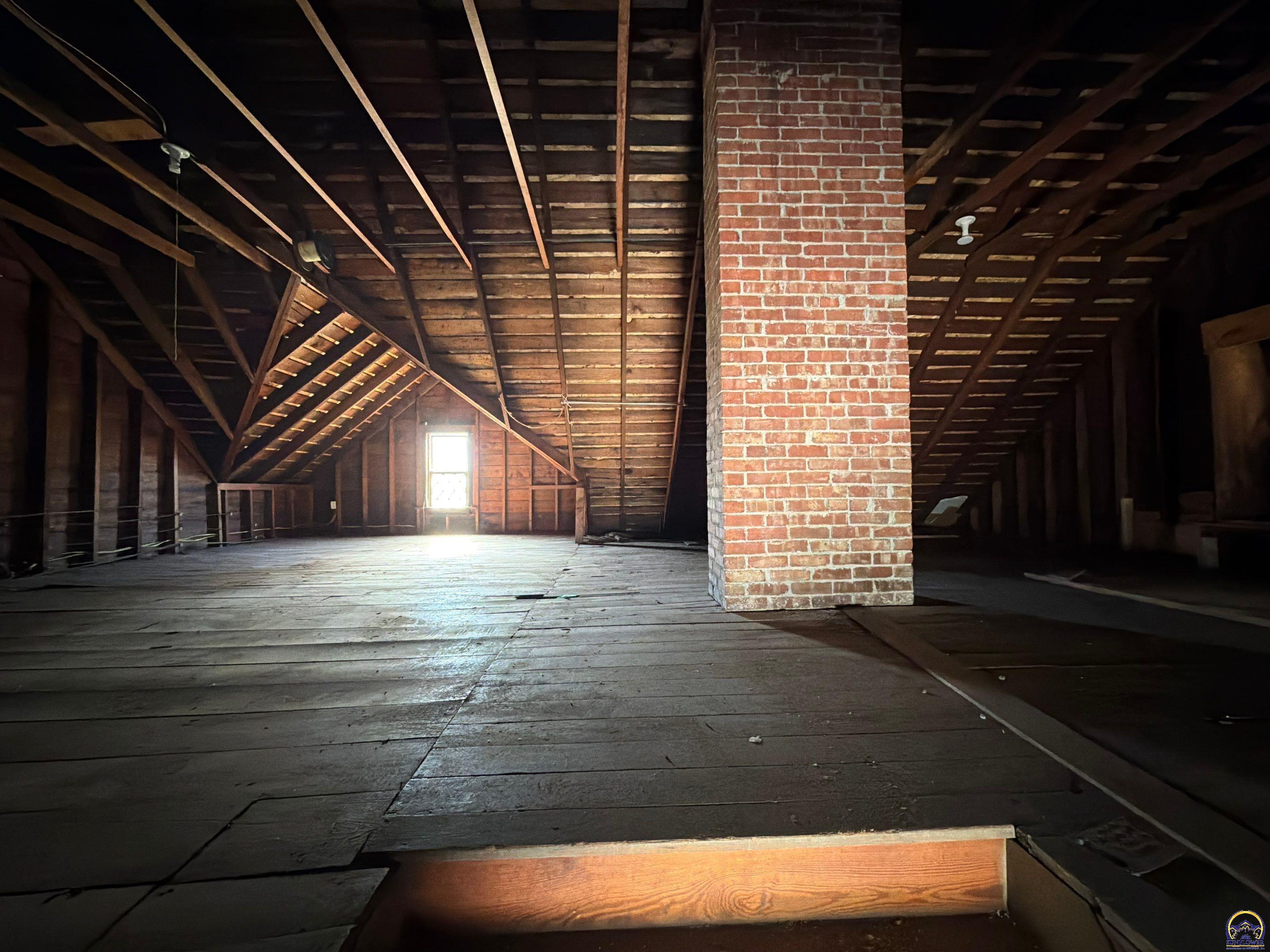 1224 Southwest Taylor Street Topeka, KS 66612 - Photo 34 of 34