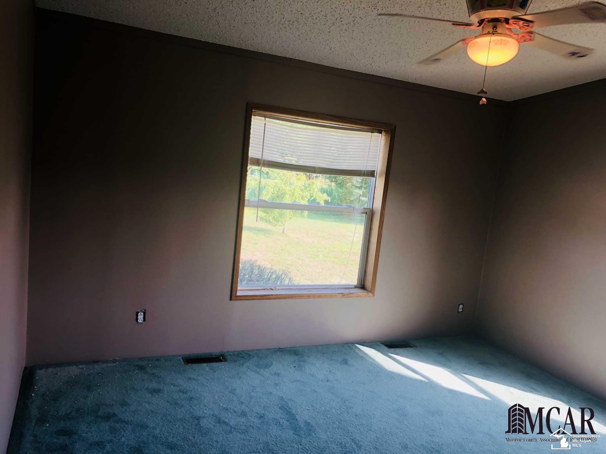 13250 Dixon Road Dundee, MI 48131 - Photo 12 of 19 Gallery Image 12
