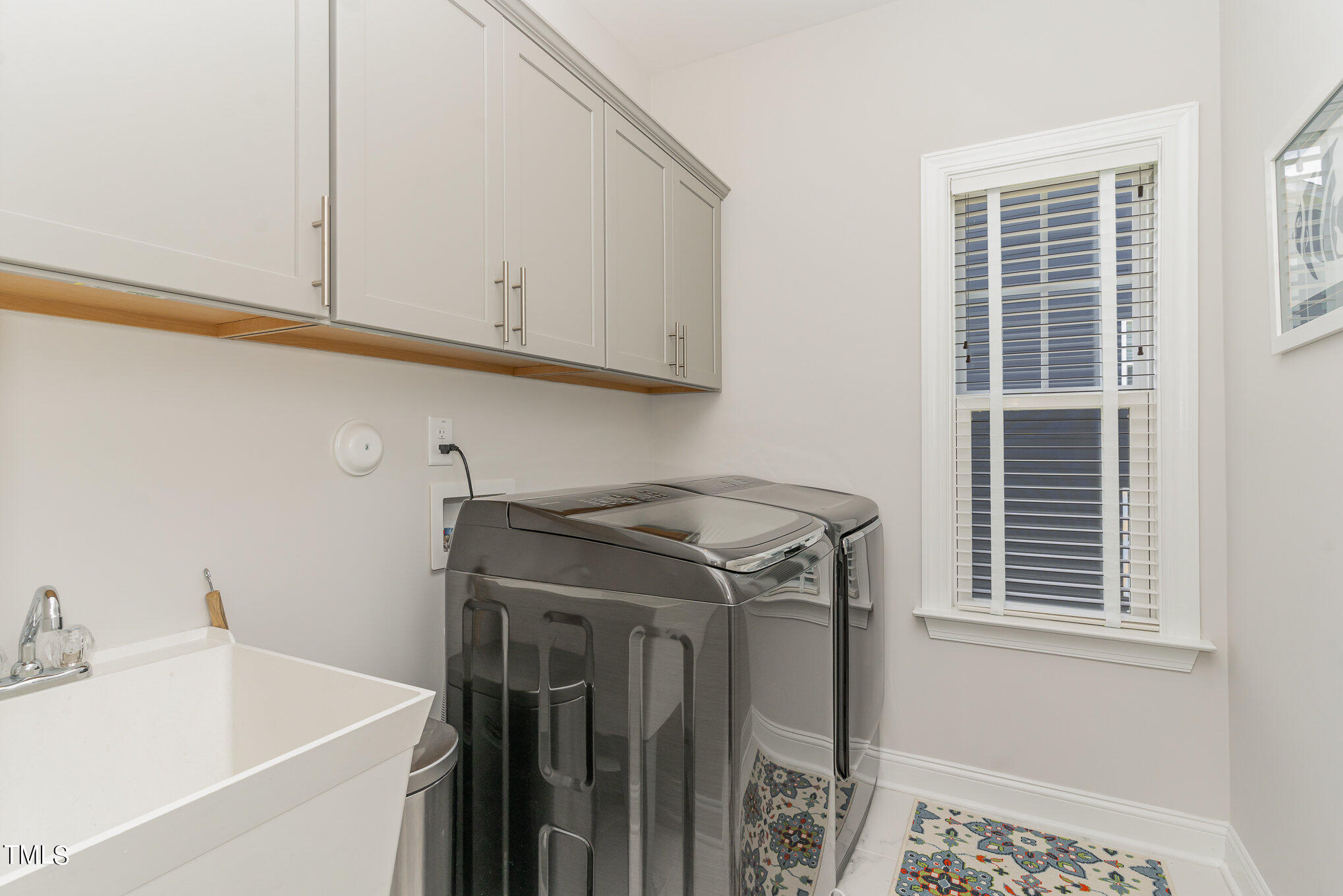 171 High Woods Ridge Pittsboro, NC 27312 - Photo 21 of 51 a utility room with dryer and washer