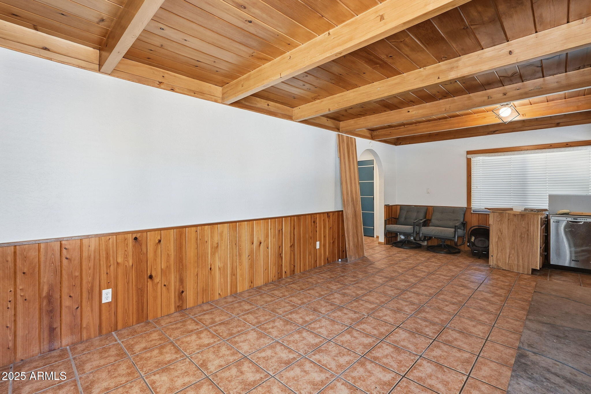 401 South Mariposa Street Payson, AZ 85541 - Photo 32 of 39 a view of a outdoor space with wooden floor