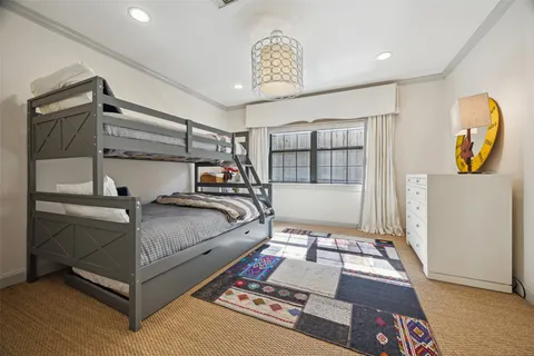 $947,500 | 5603 Locke Lane, Houston, TX 77056