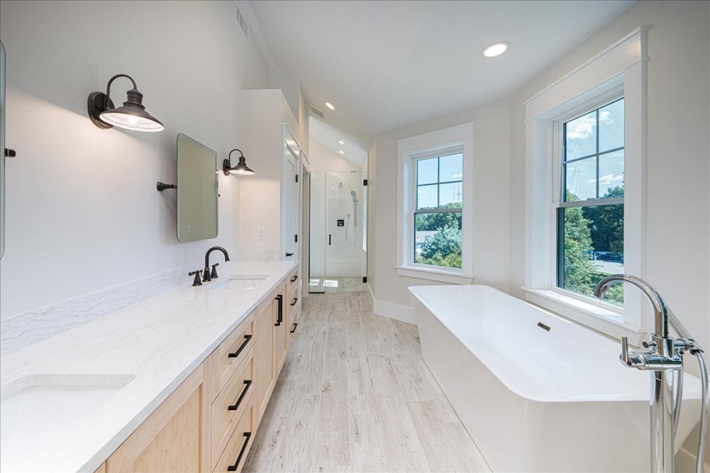 11 Dunedin Road Wellesley, MA 02481 - Photo 20 of 32